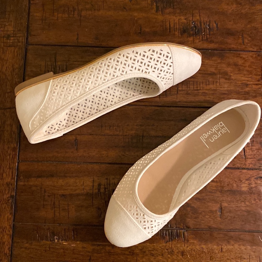 Lauren Blakwell- White Ballerina Flat, 8, EUC